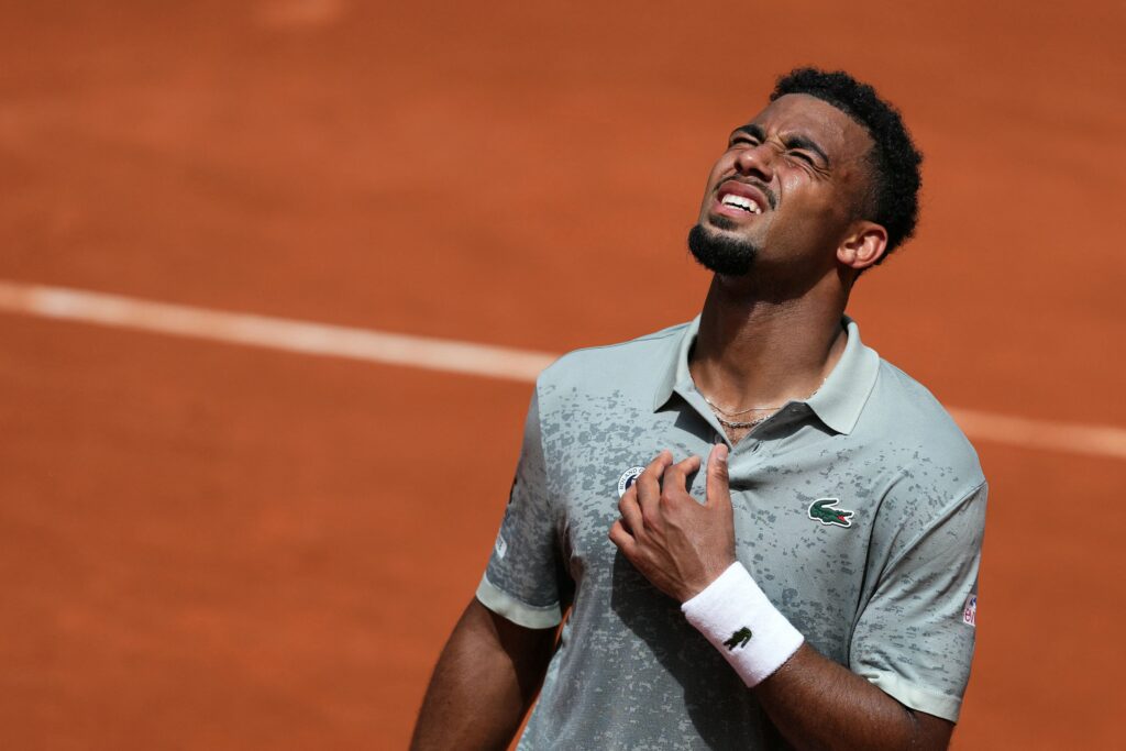 Blessure d'Arthur Fils au dos